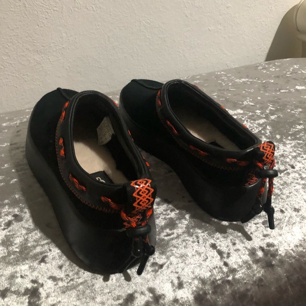 UGG SUEDE/ WOOL CLASSIC BOOM SLIP-ON SNEAKER SLIPPERS, WOMEN US 7/ EUR 38 ~ NIB